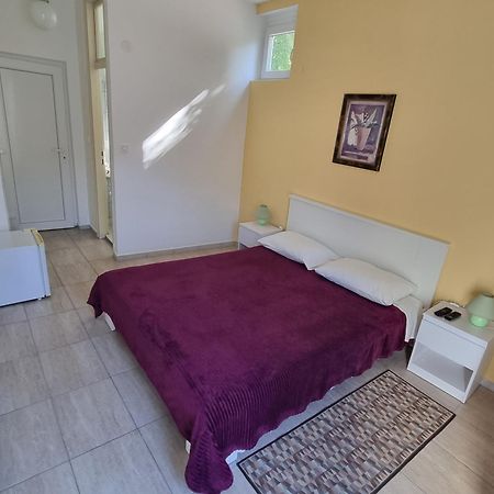Guest House Morska Grota Povile Bagian luar foto
