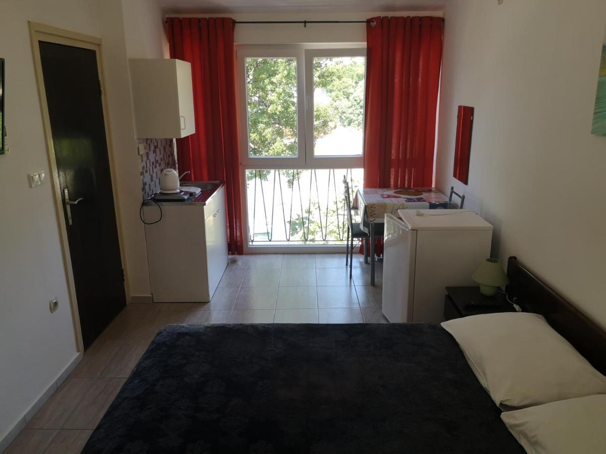 Guest House Morska Grota Povile Bagian luar foto